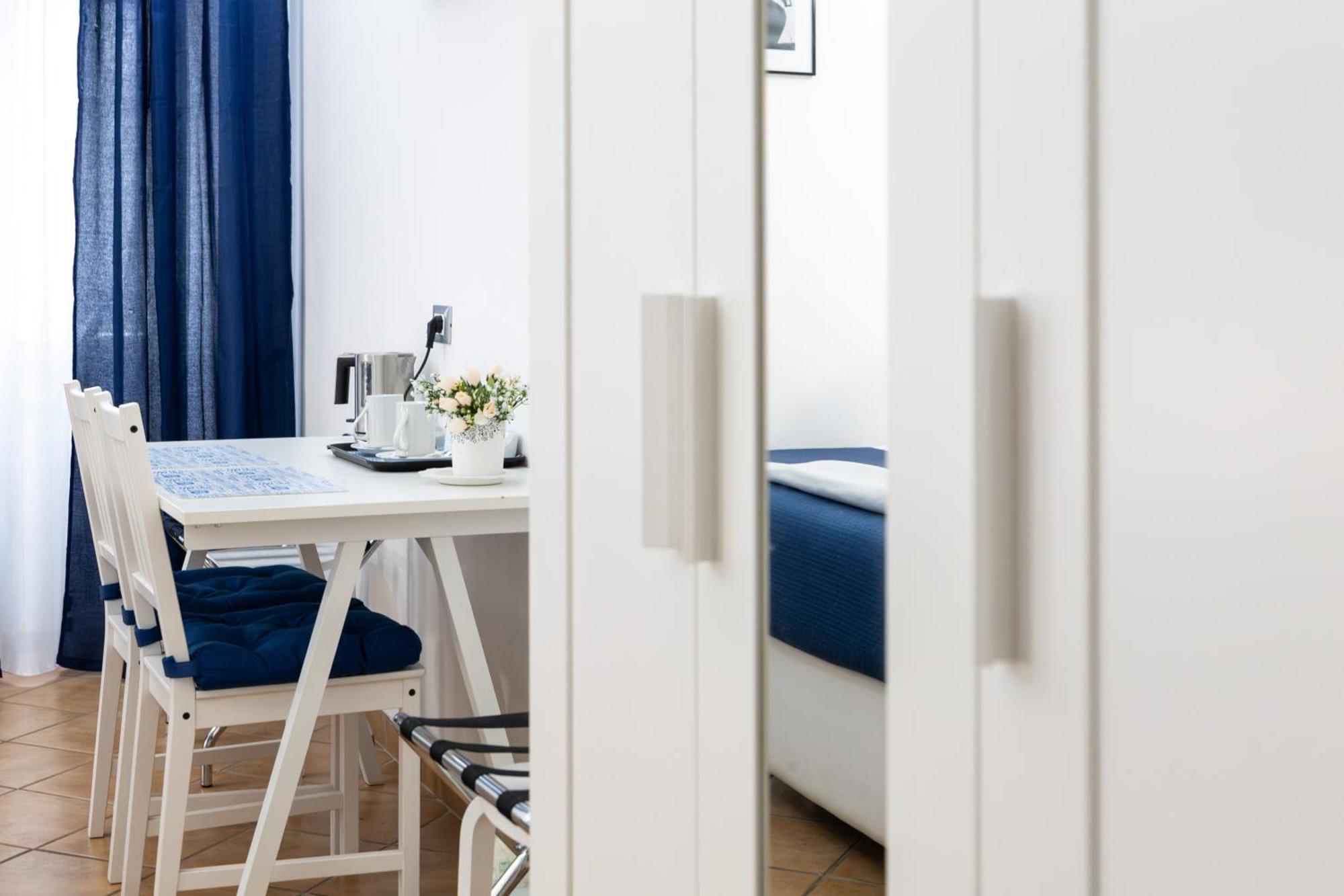 Casa Lollobrigida Bed & Breakfast Ciampino Eksteriør bilde